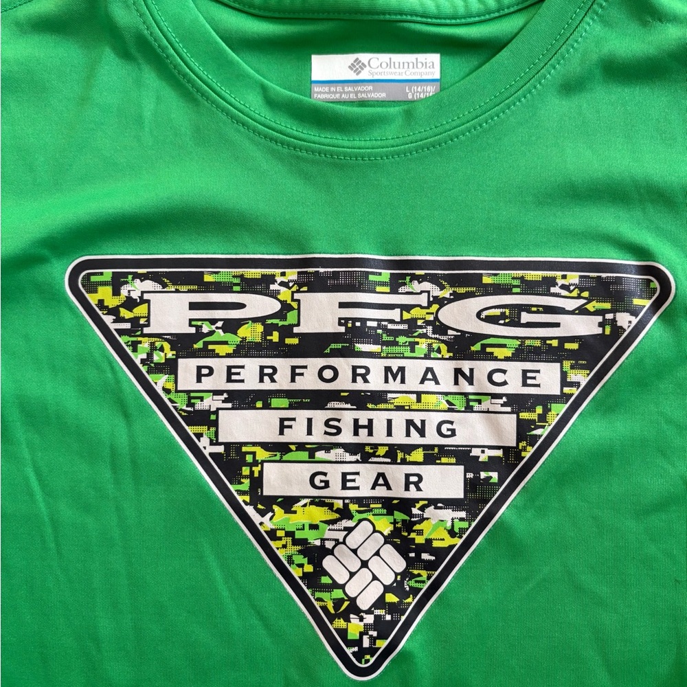 Columbia Green Performance Fishing Tee - Picture 2 of 2
